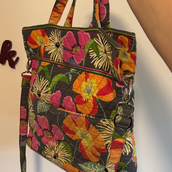 Vera Bradley Jazzy Blooms Print Messenger Bag Purse 🌼 - Picture 6 of 10